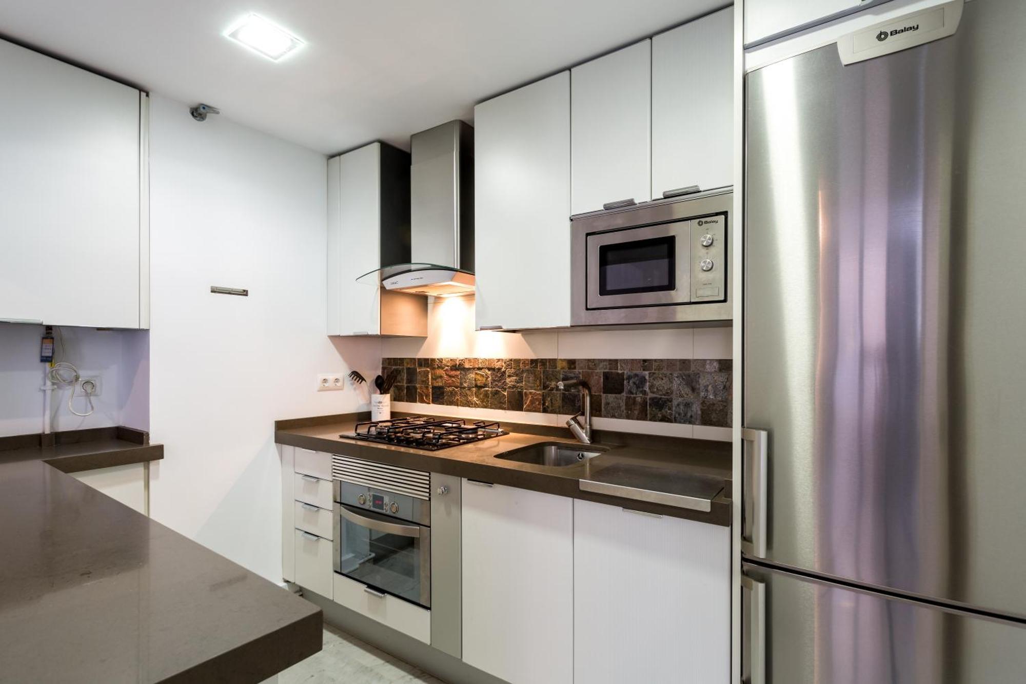 Lr2 Private Terrace & Parking Right In The City Center, Seville